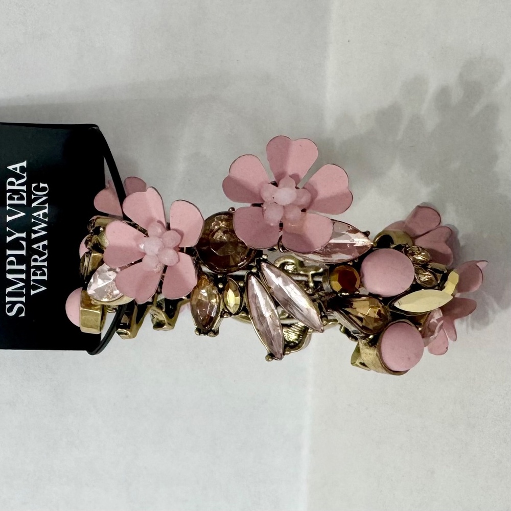 🌸🌸Vera Wang Simply Vera Pink Flowers/Bracelet Stretch Costume Jewelry